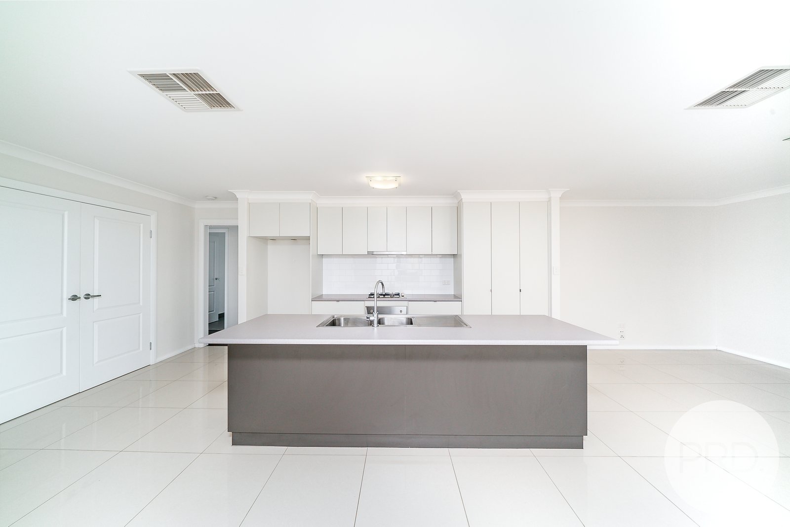 6 Beaurepaire Street BOOROOMA 4