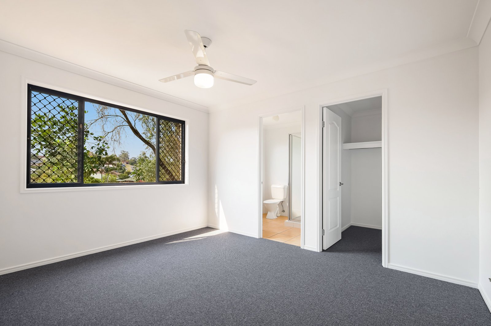 6 Bedivere Drive ORMEAU 7