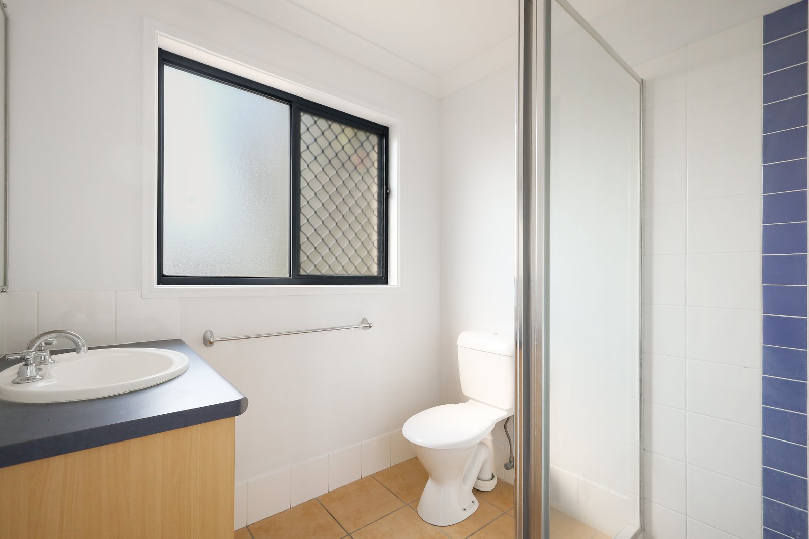 6 Bedivere Drive ORMEAU 8