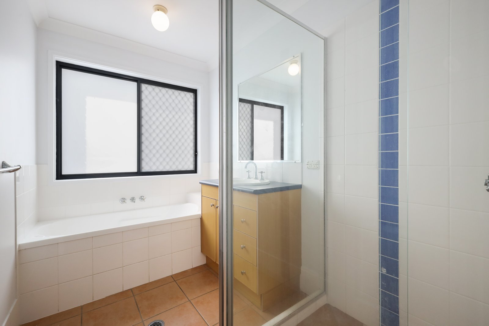 6 Bedivere Drive ORMEAU 11