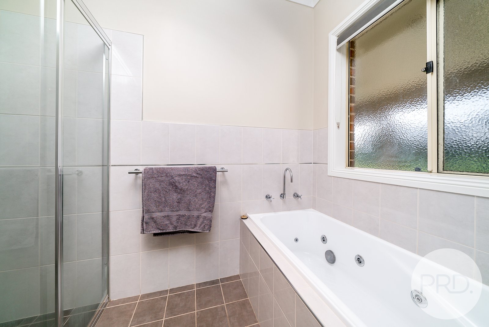 6 Bell Gum Place LAKE ALBERT 15