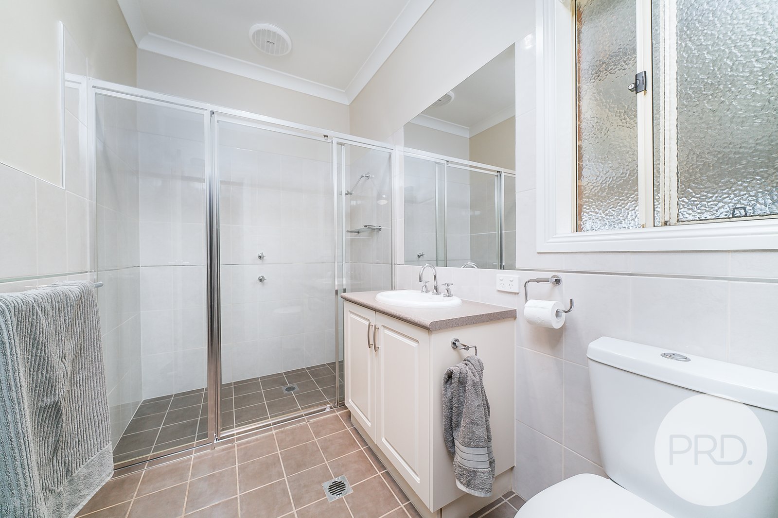 6 Bell Gum Place LAKE ALBERT 16