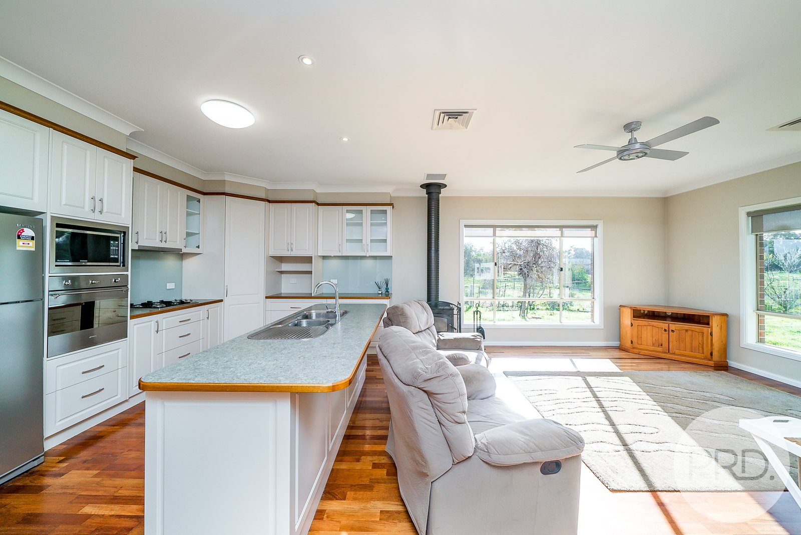 6 Bell Gum Place LAKE ALBERT 19