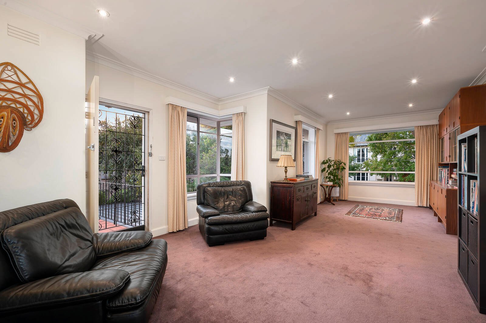 Real Estate and Property in 6 Bellaire Court, Toorak, VIC