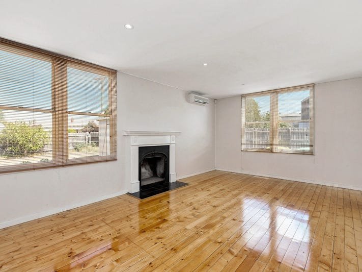 Gallery: 6 Bellairs Avenue