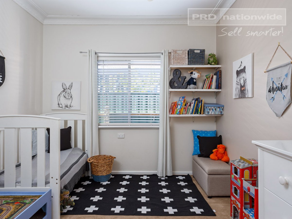 6 Beltana Avenue MOUNT AUSTIN 4