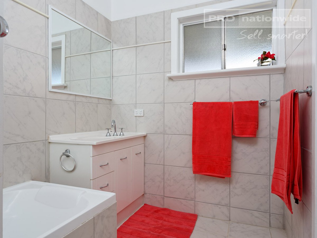 6 Beltana Avenue MOUNT AUSTIN 6