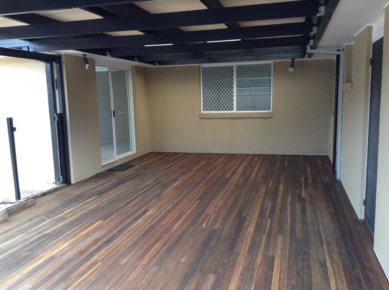 6 Bergamont Street ELANORA 6