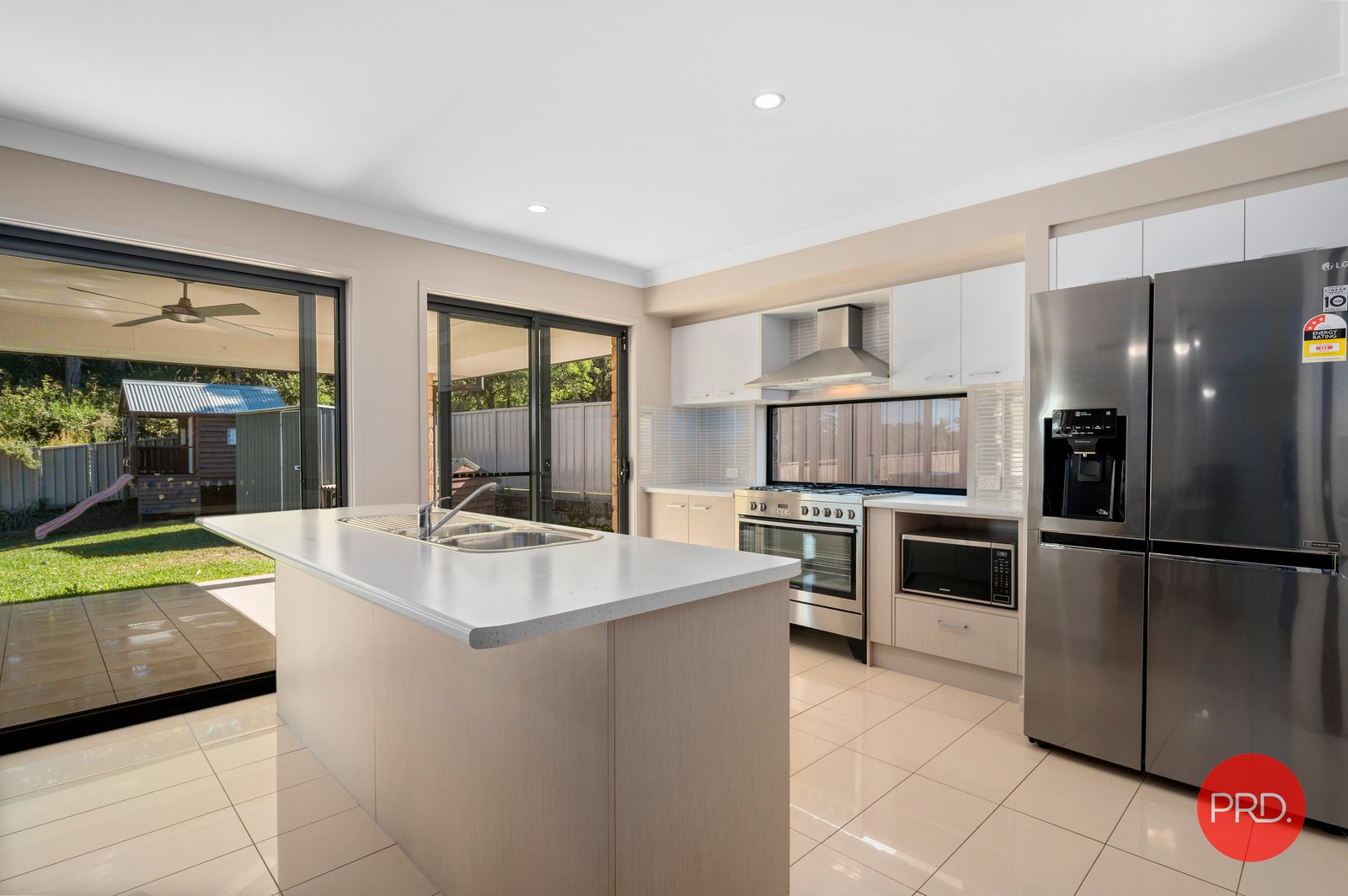 6 Berkeley Drive BONVILLE 5