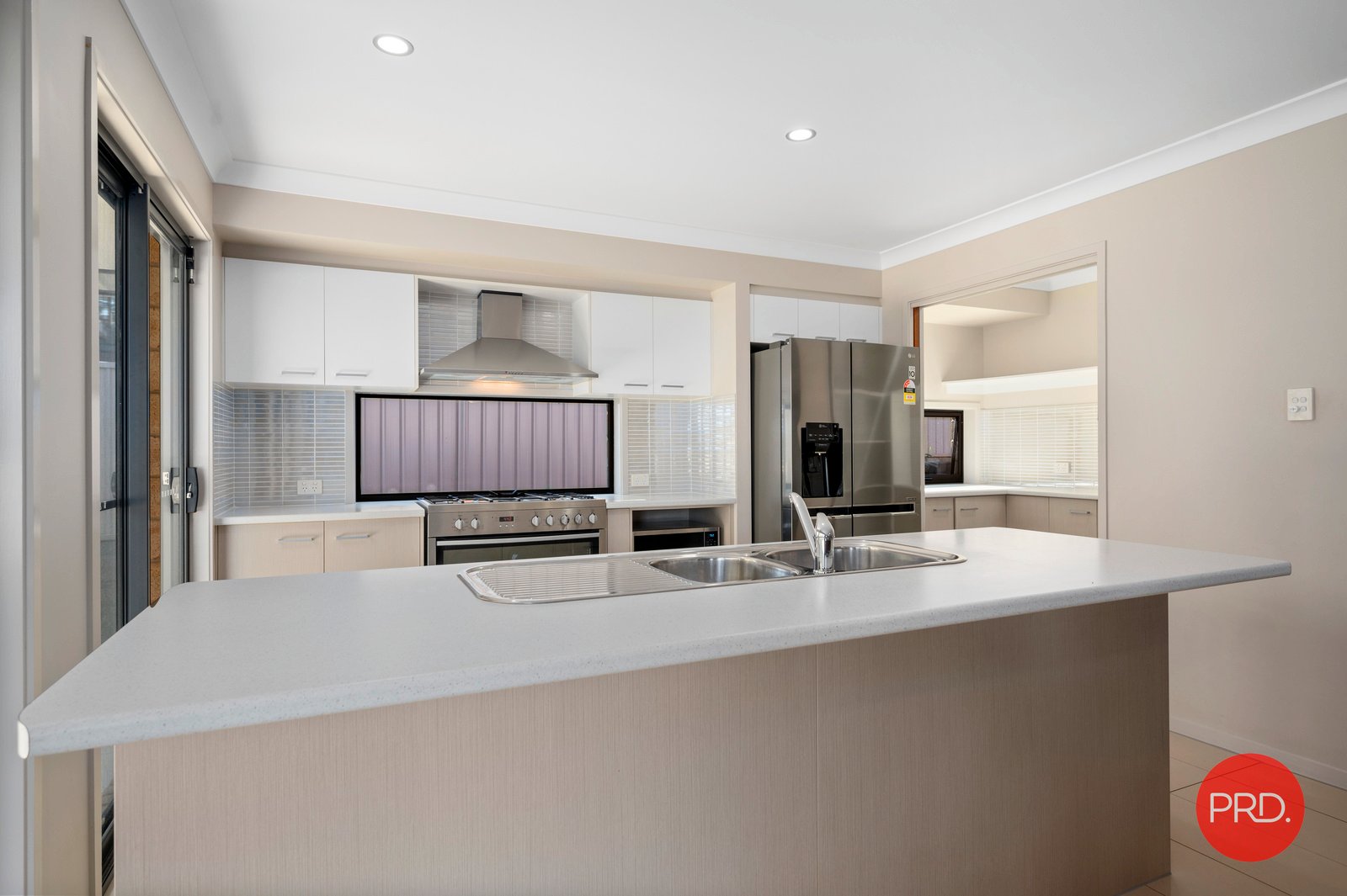 6 Berkeley Drive BONVILLE 6