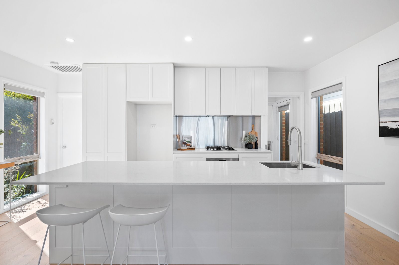 Gallery: 6 Biarritz Avenue