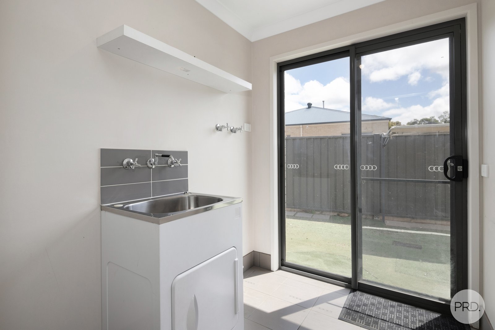 6 Bijou Close DELACOMBE 12