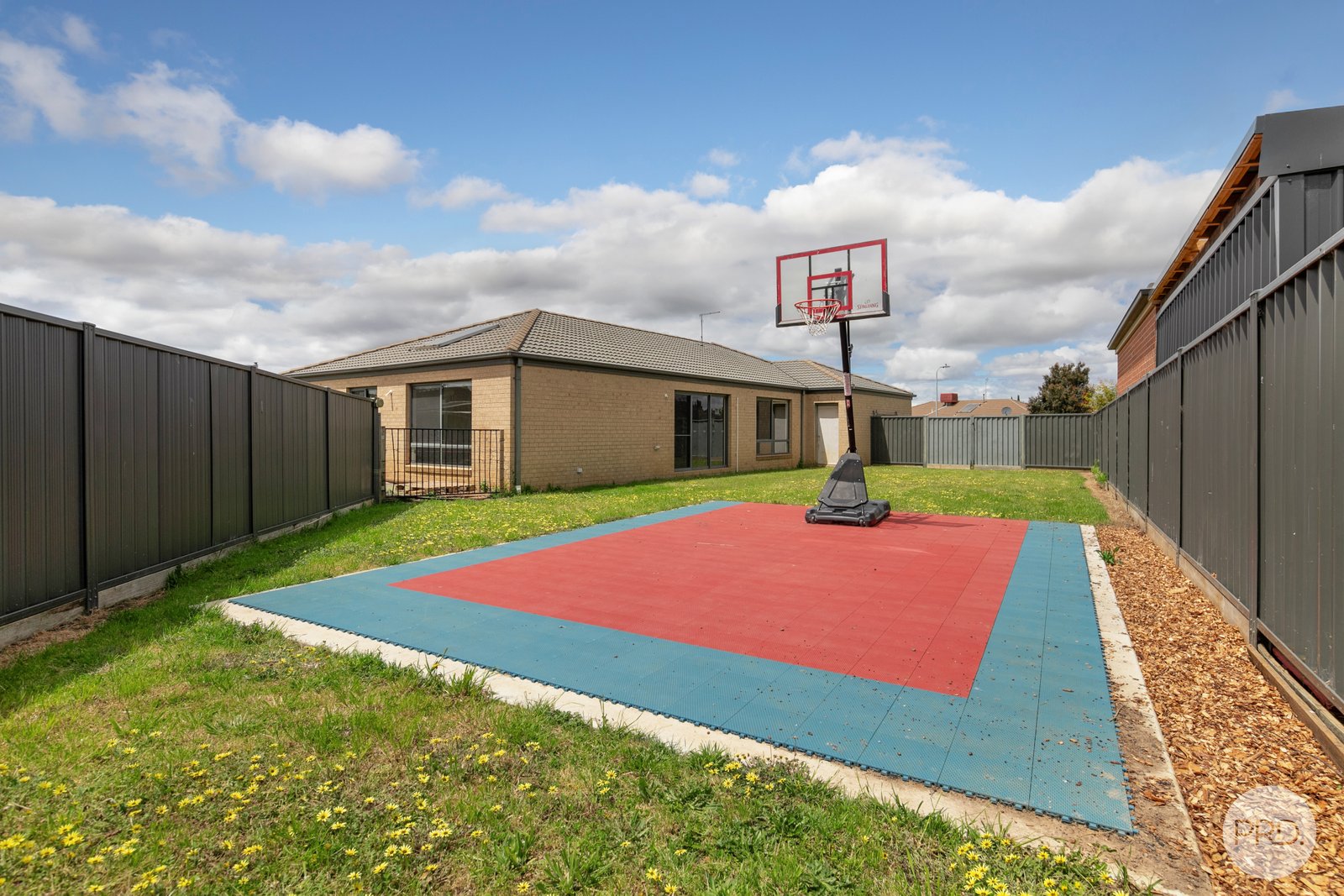 6 Bijou Close DELACOMBE 14