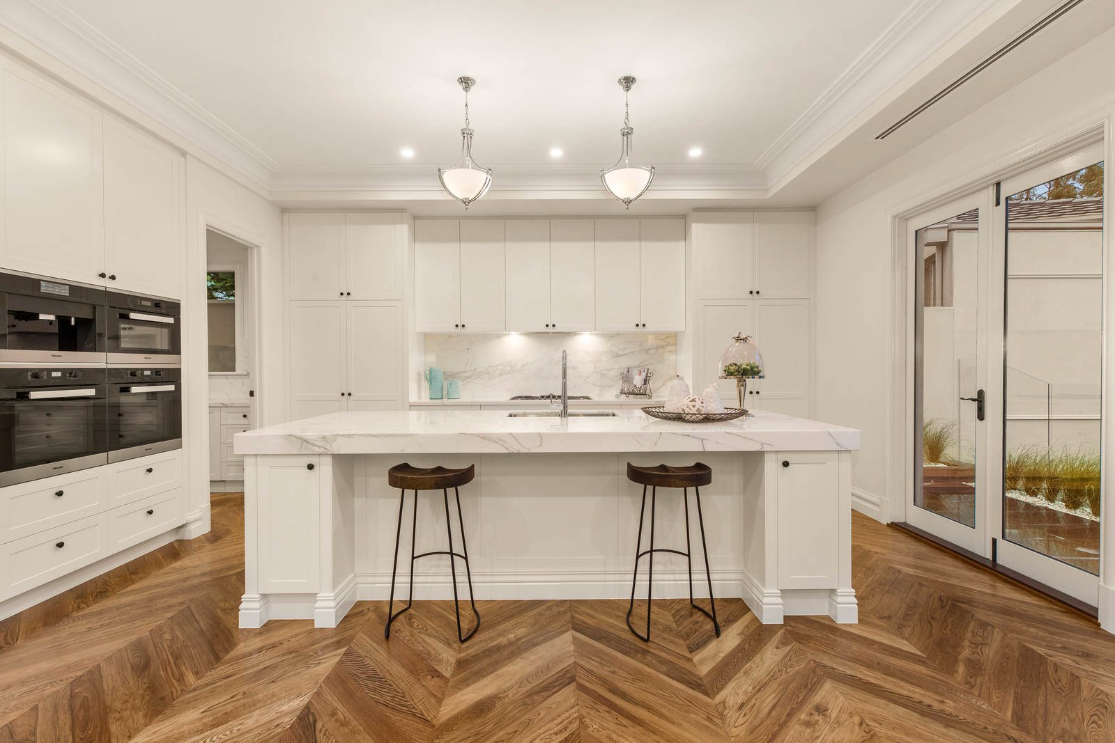 Real Estate and Property in 6 Birtles Court, Balwyn, VIC