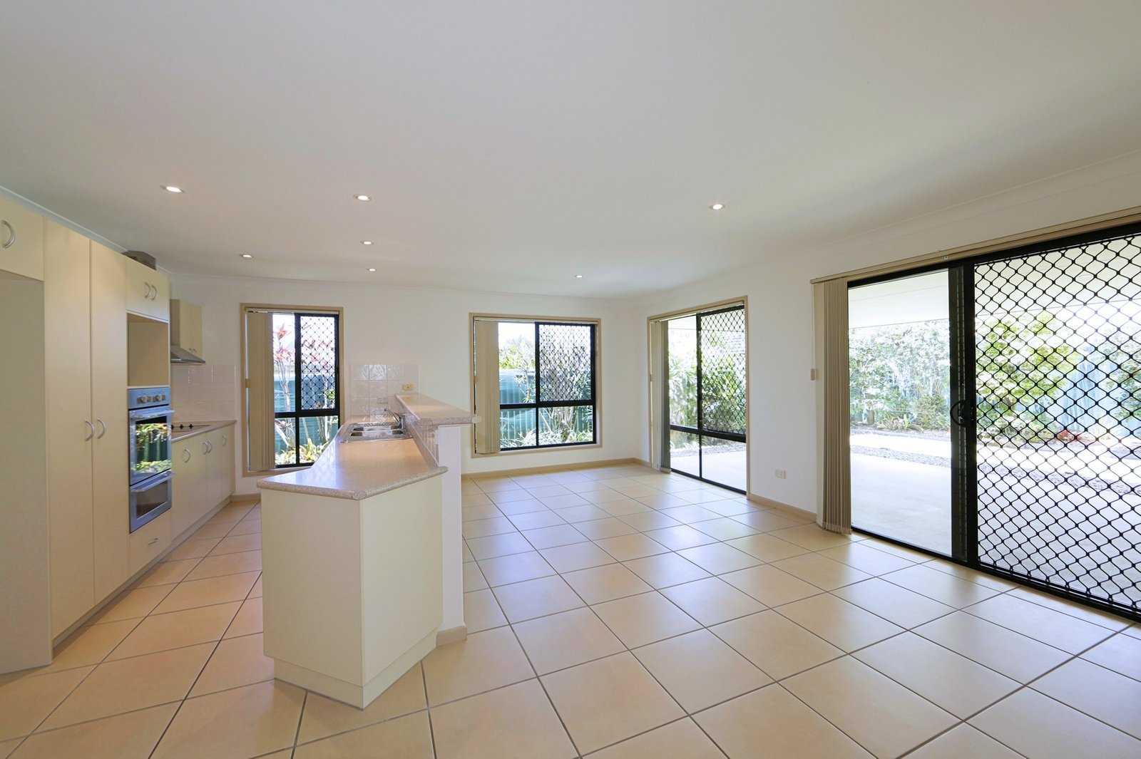 6 Blackall Court TORQUAY 5