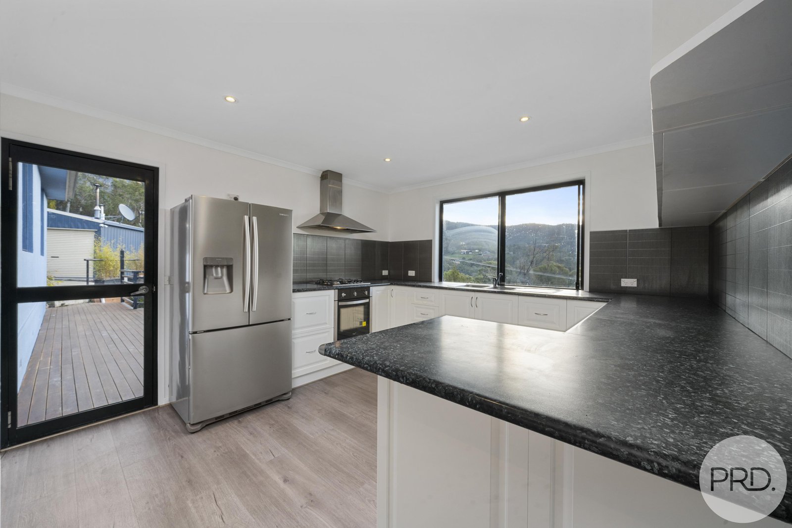 6 Blackwell Court CLAREMONT 7