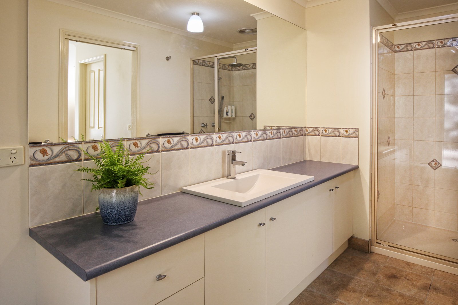 Real Estate and Property in 6 Blair Murphy Close, Kyneton, VIC