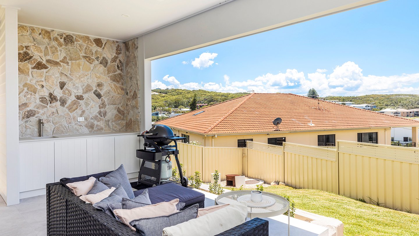 6 Blanch Street BOAT HARBOUR 11