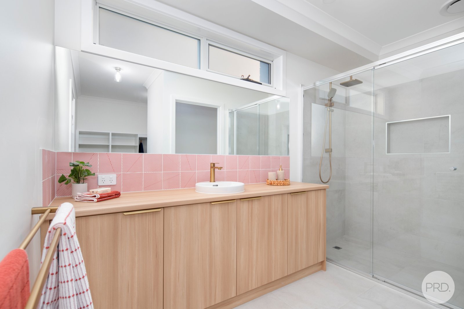 6 Blomeley Drive LUCAS 5