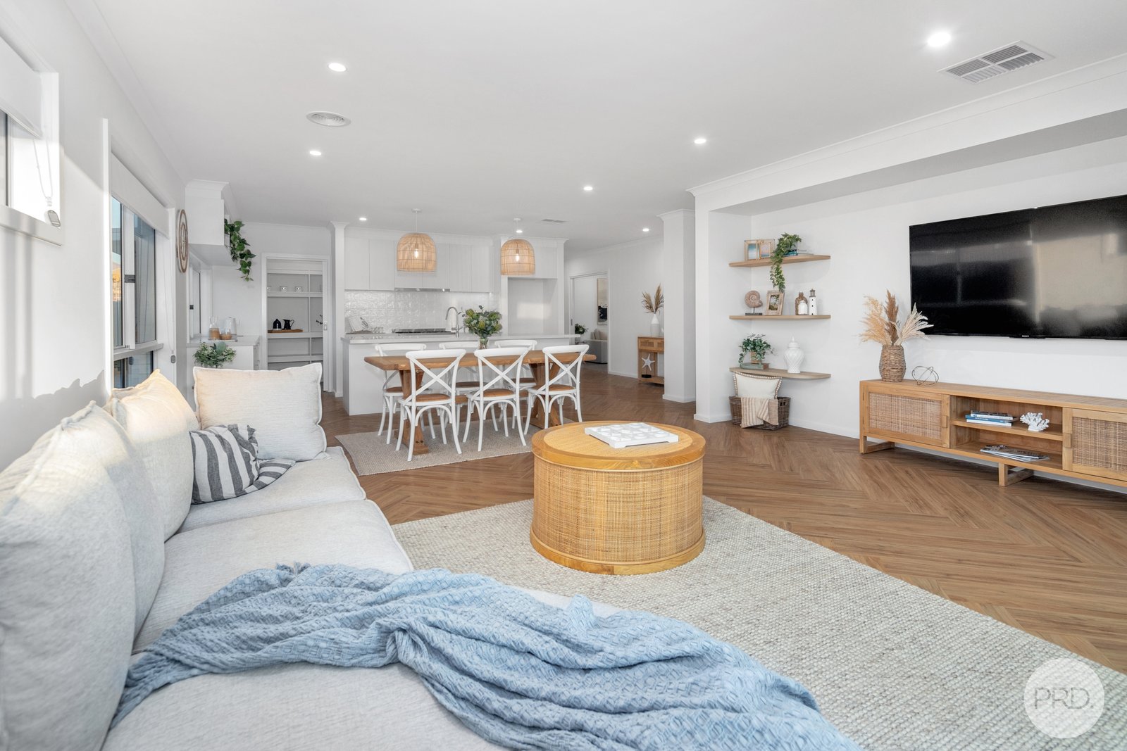 6 Blomeley Drive LUCAS 11