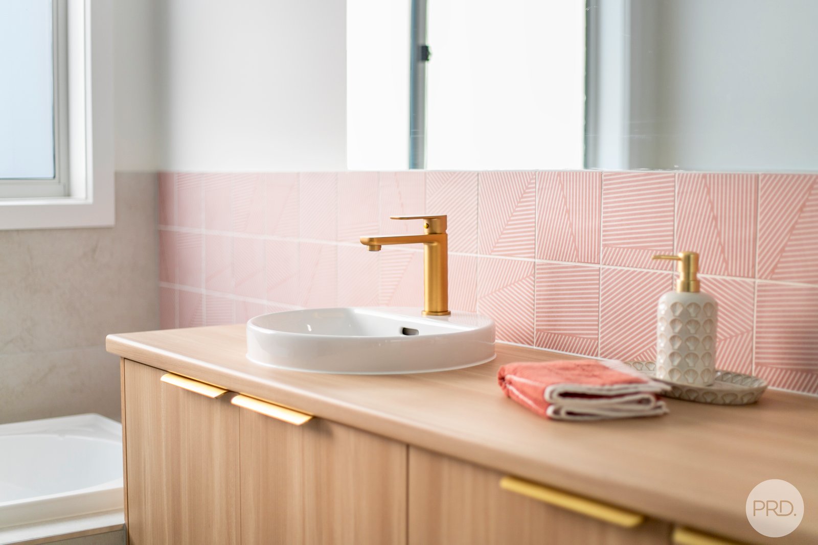 6 Blomeley Drive LUCAS 15