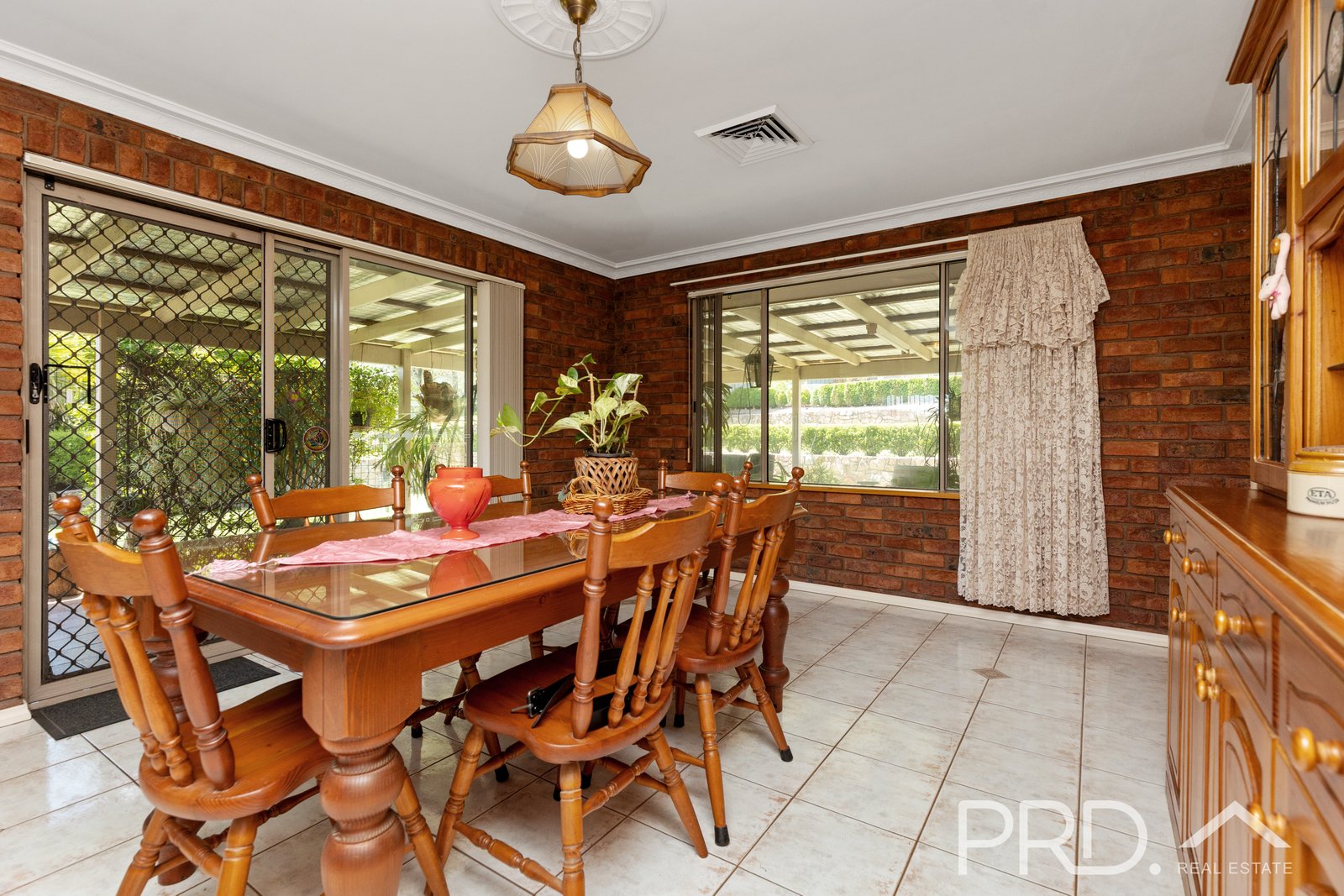 6 Blowering Road TUMUT 6