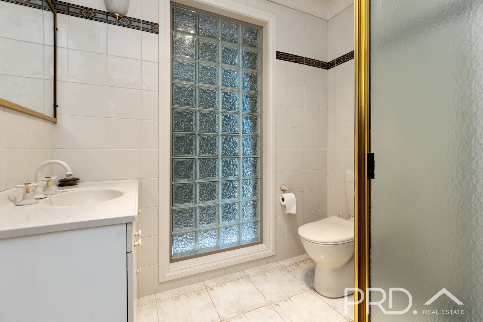 6 Blowering Road TUMUT 8