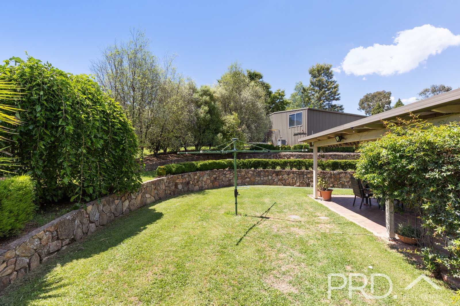 6 Blowering Road TUMUT 16