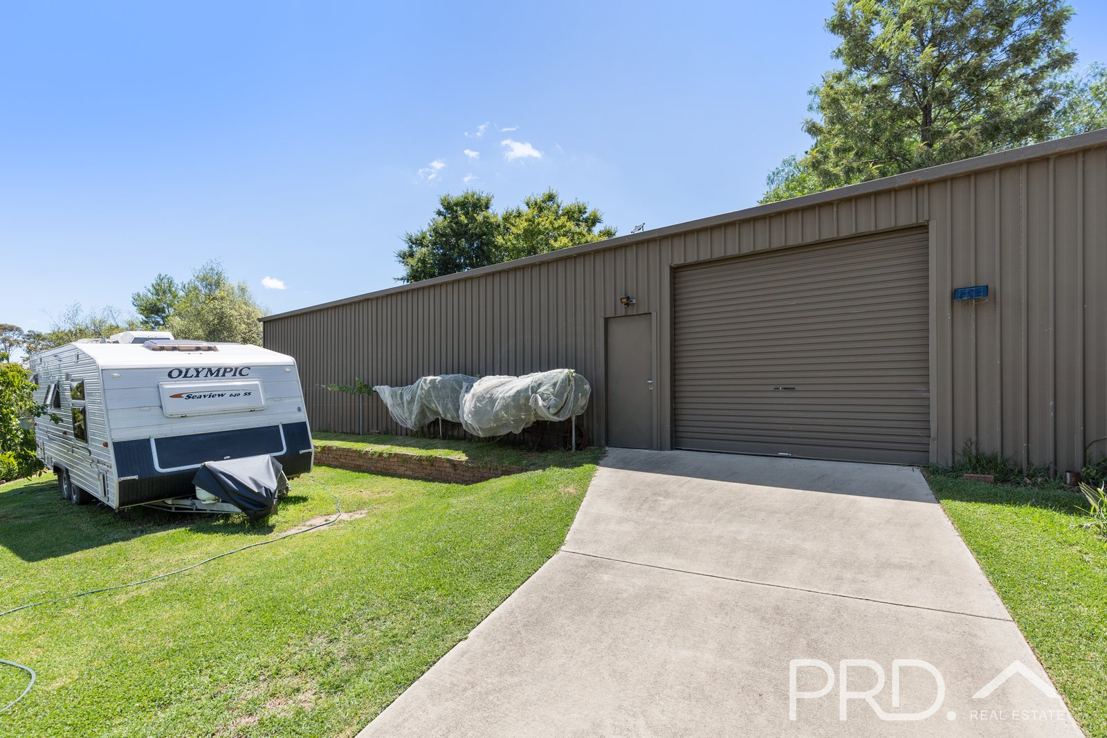 6 Blowering Road TUMUT 18