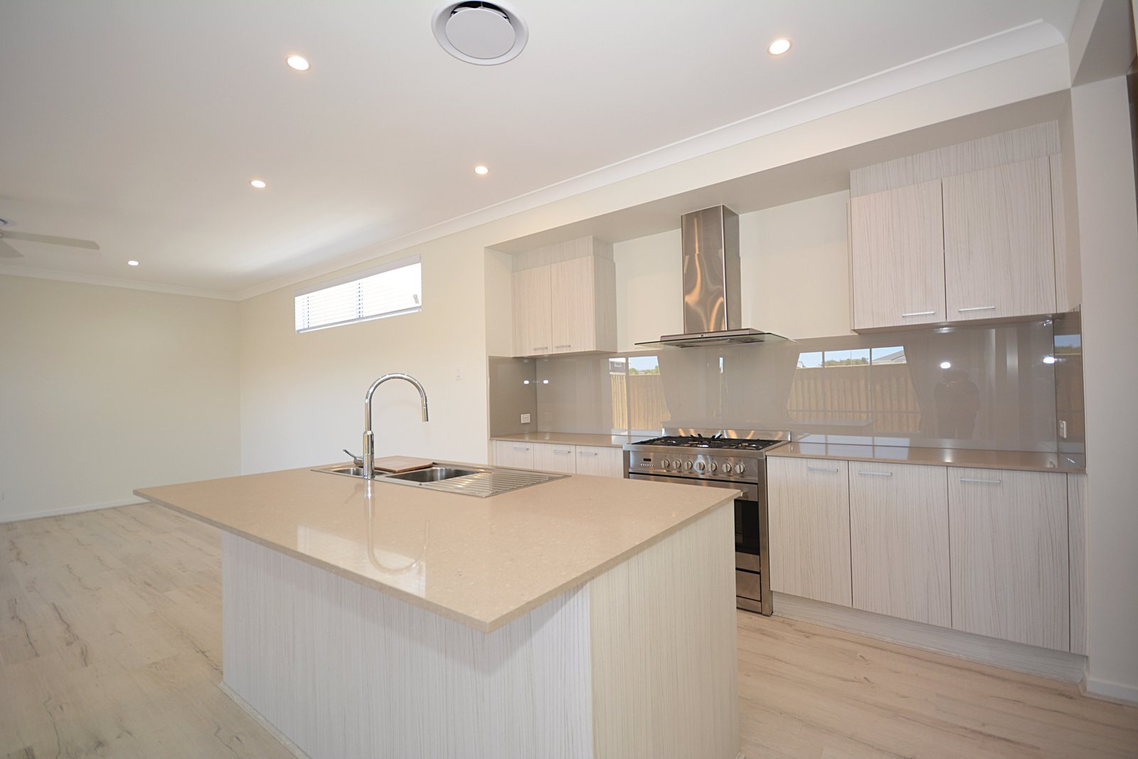 6 Blue Horizon Drive CASUARINA 7