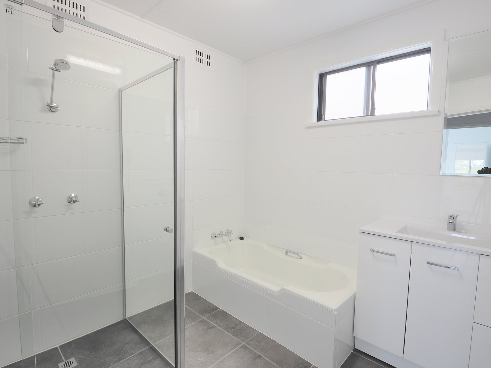 6 Boambee Street COFFS HARBOUR 4