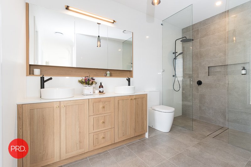 6 Bobbaduck Close MOUNT FAIRY 24