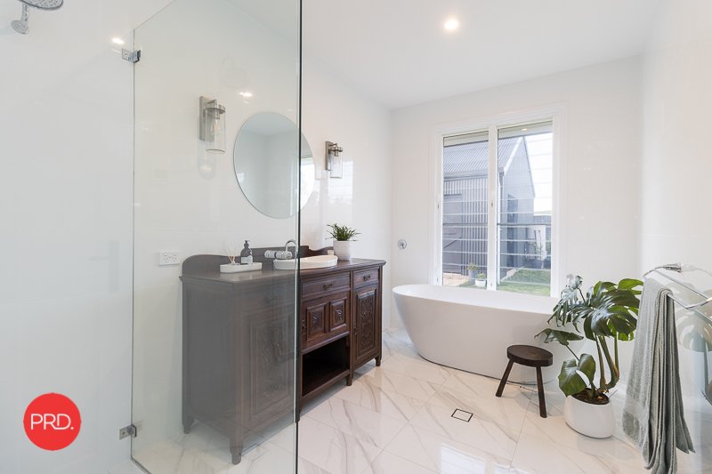 6 Bobbaduck Close MOUNT FAIRY 27