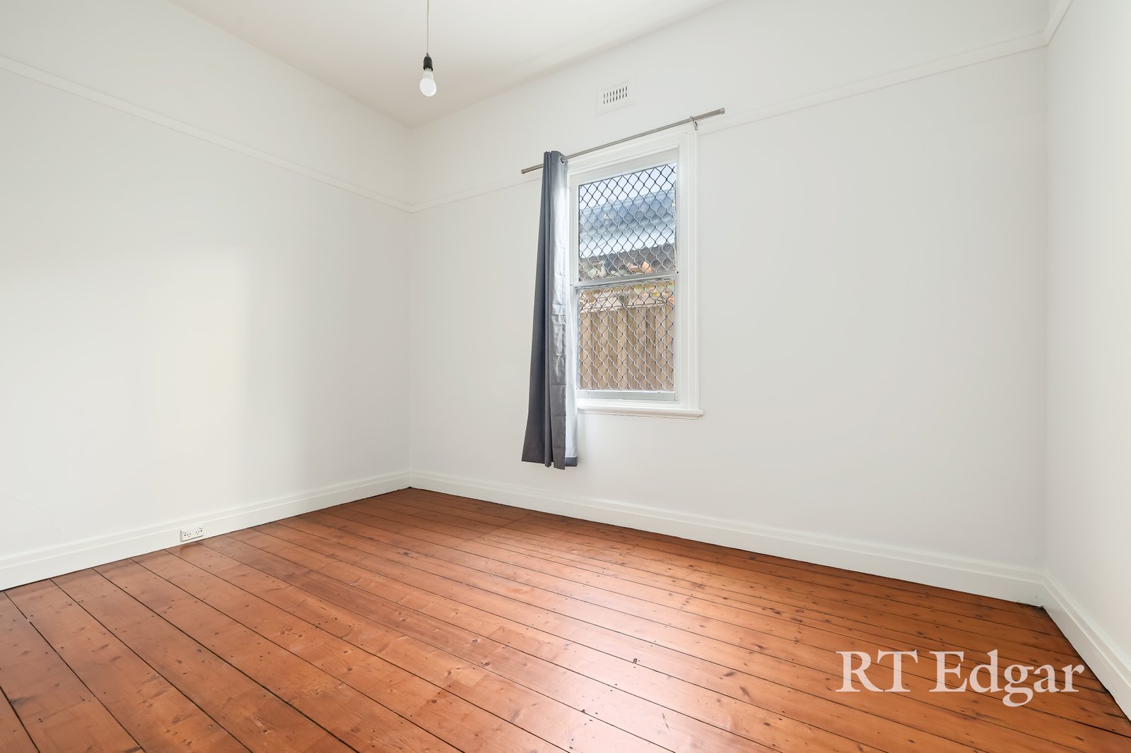 Real Estate and Property in 6 Bond Street, Preston, VIC