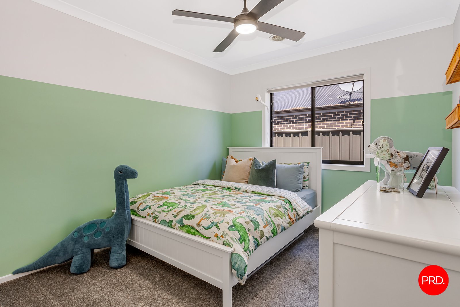 6 Bonnington Street JACKASS FLAT 10