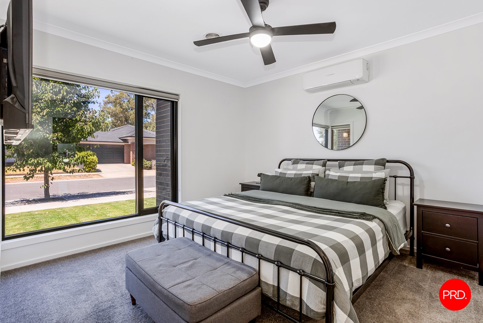 6 Bonnington Street JACKASS FLAT 12