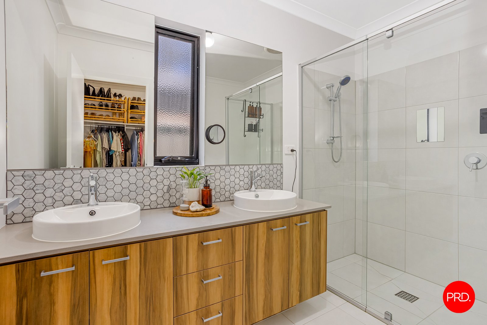 6 Bonnington Street JACKASS FLAT 13