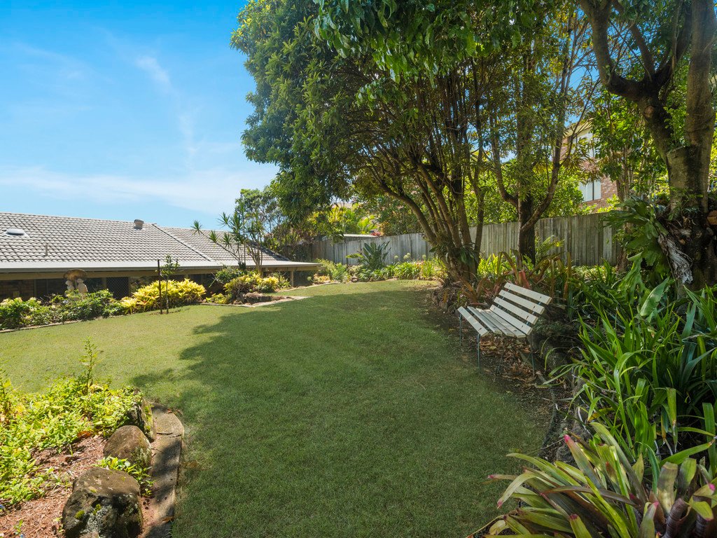 6 Bonny Glen Place BANORA POINT 8