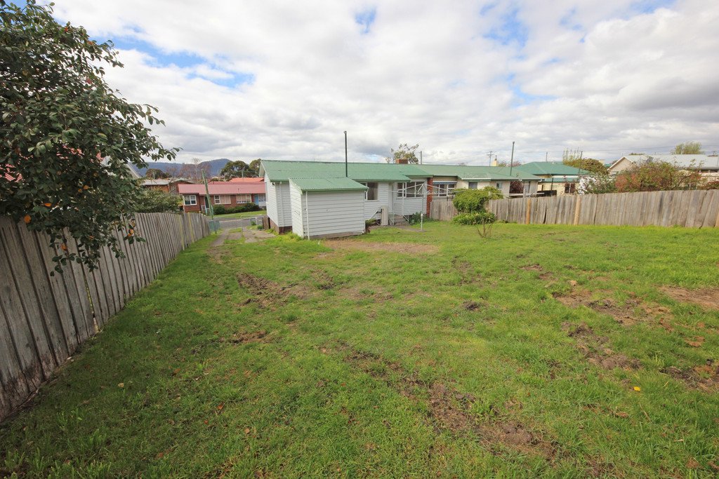 6 Boondar Street CHIGWELL 11