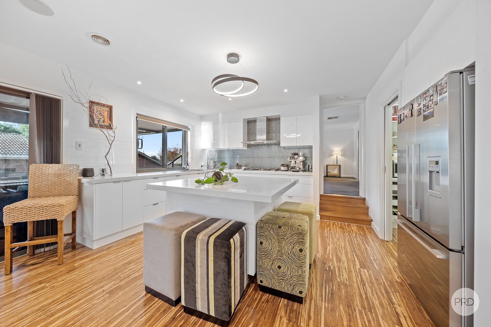 6 Boronia Crescent STRATHDALE 8