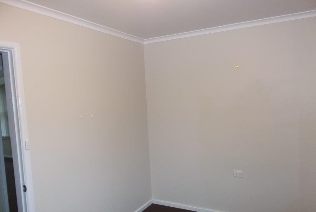 6 Boundary Road TUMUT 4