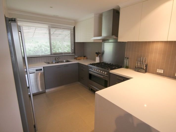 Gallery: 6 Bowen Court