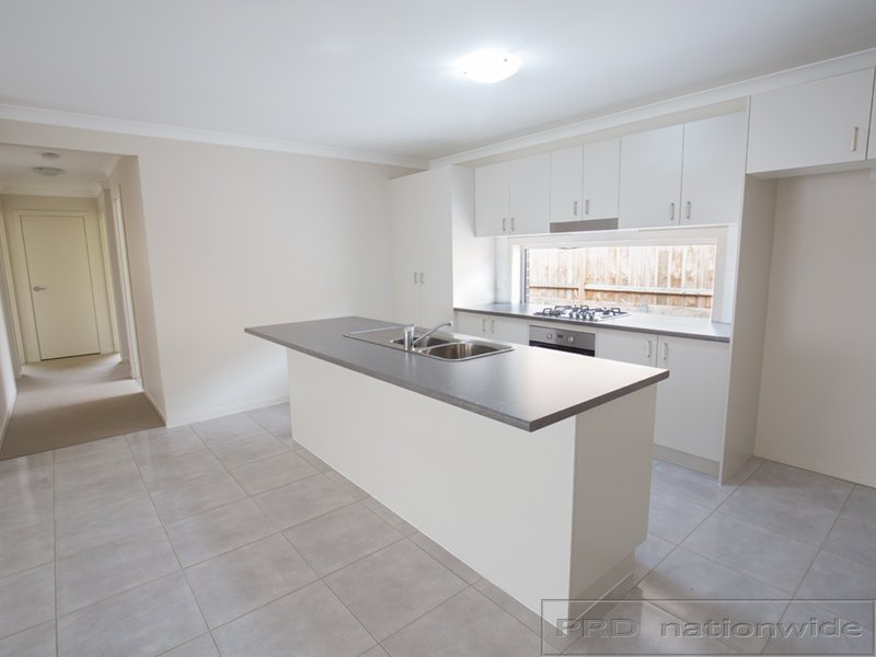 6 Bowerbird Close ABERGLASSLYN 5
