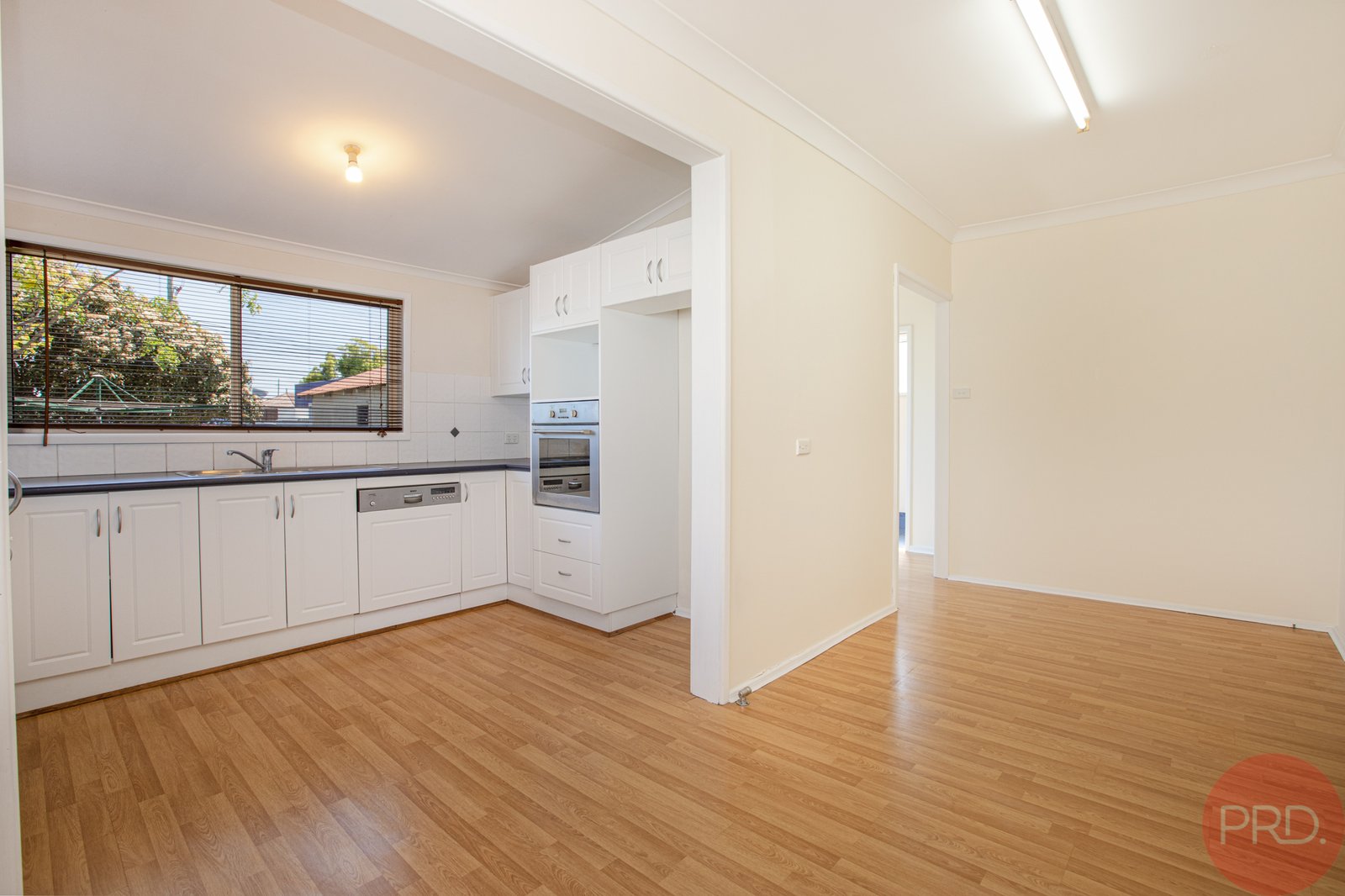 6 Bowser Street HAMILTON NORTH 5