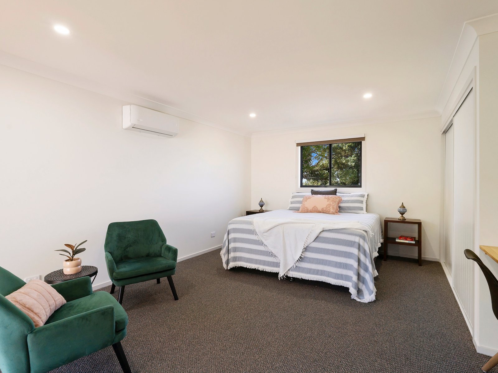 6 Boyle Avenue BANORA POINT 19