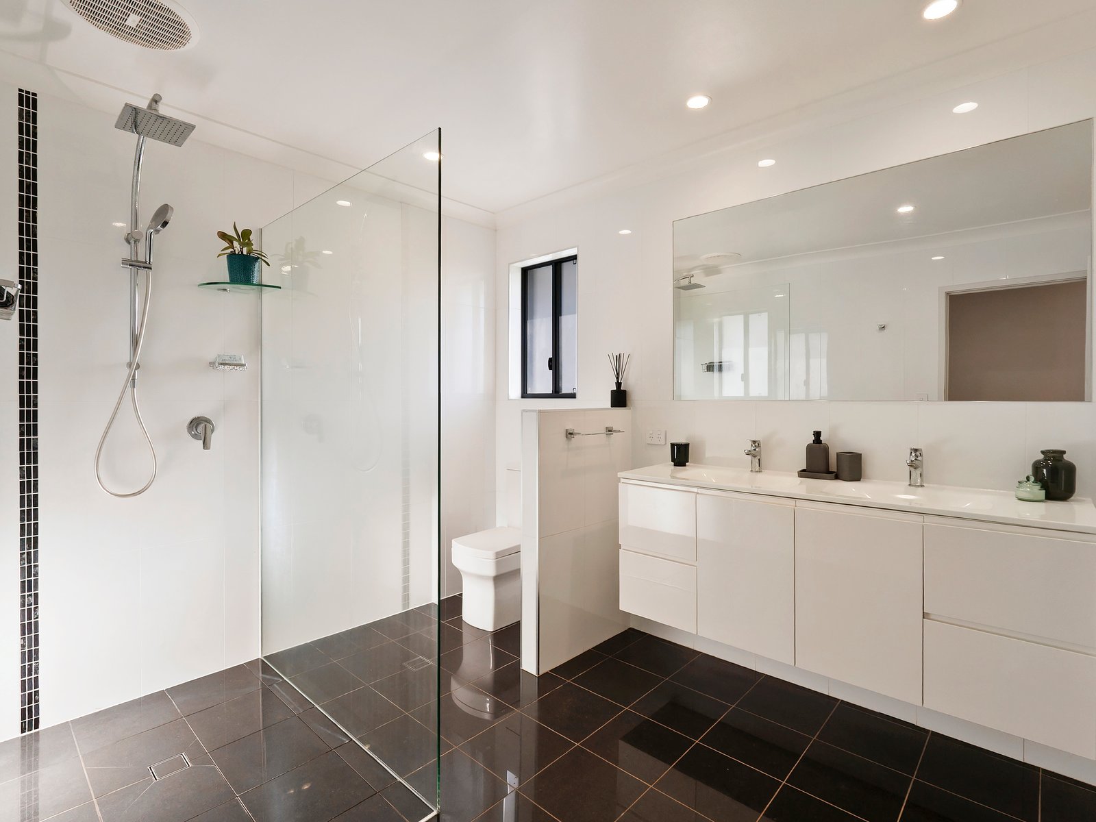 6 Boyle Avenue BANORA POINT 24