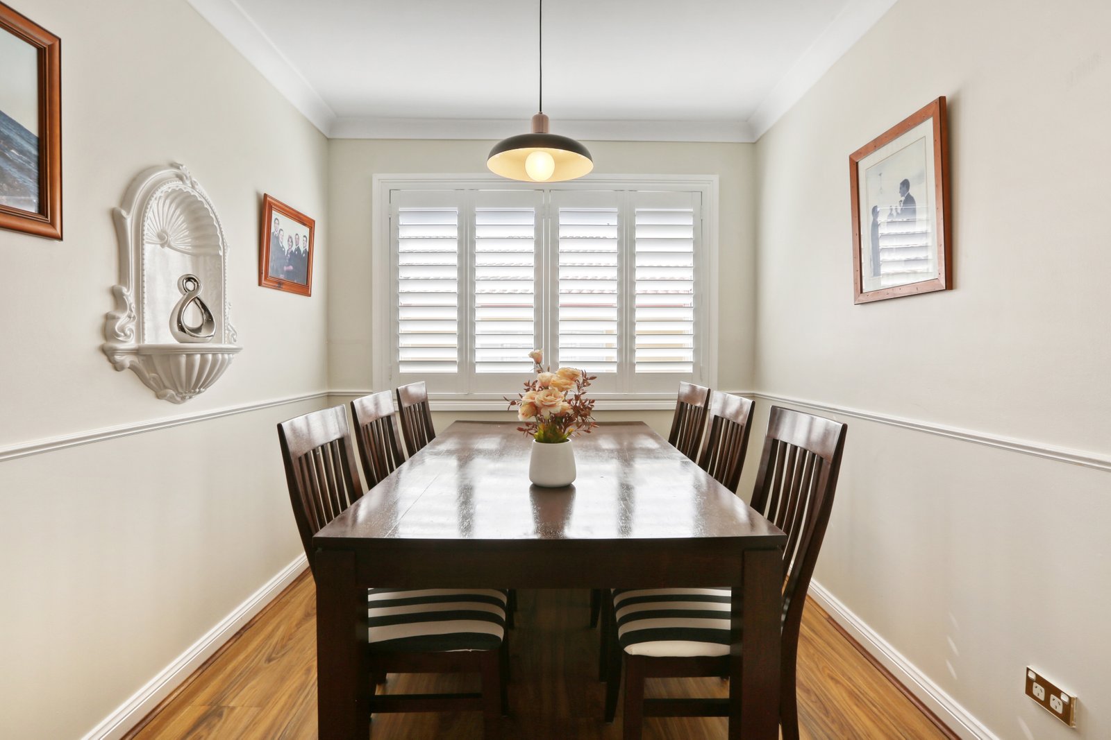 6 Bright Parade DAPTO 6