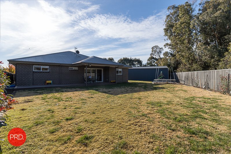 6 Brimble Close BUNGENDORE 16