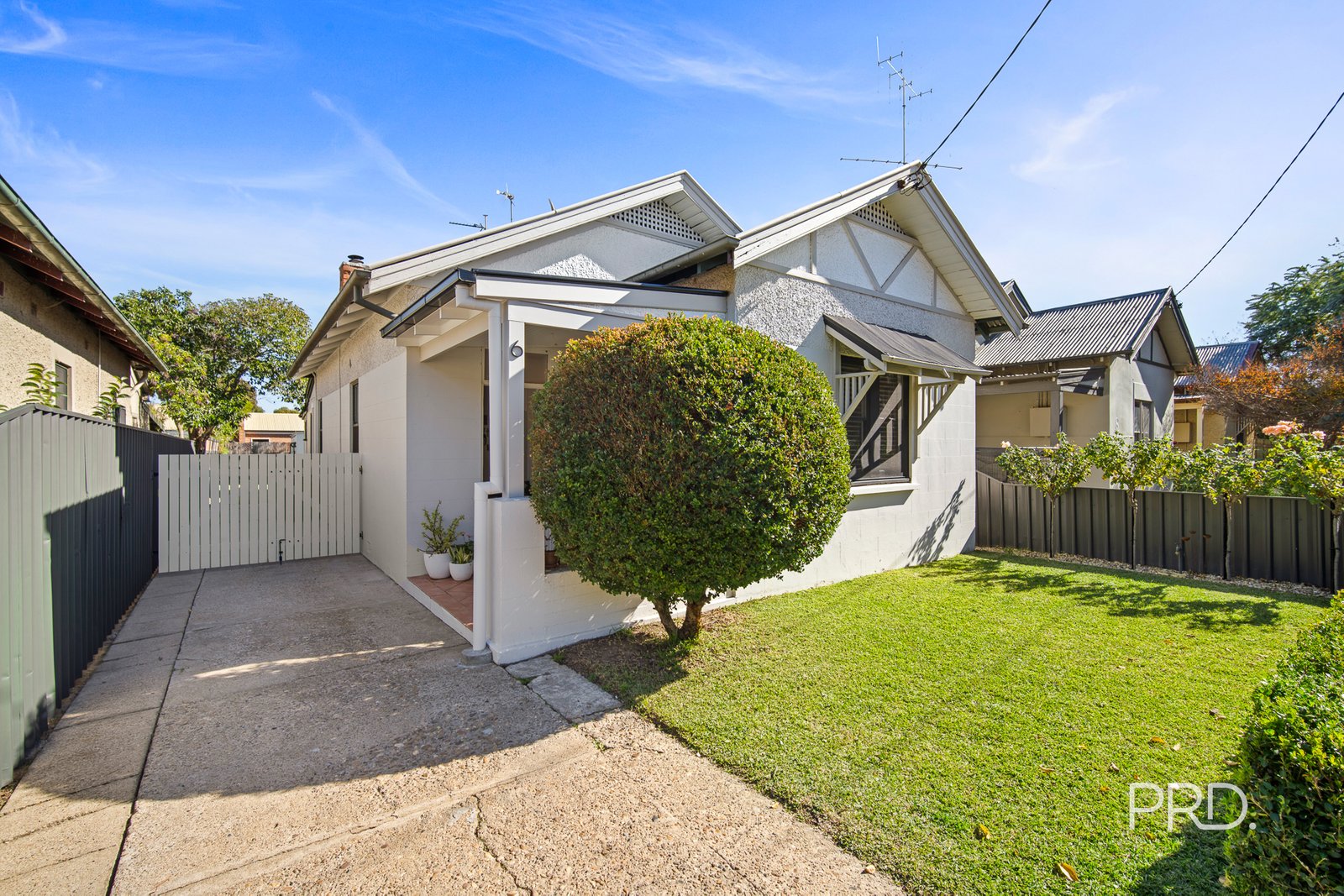 6 Broad Street WAGGA WAGGA 3