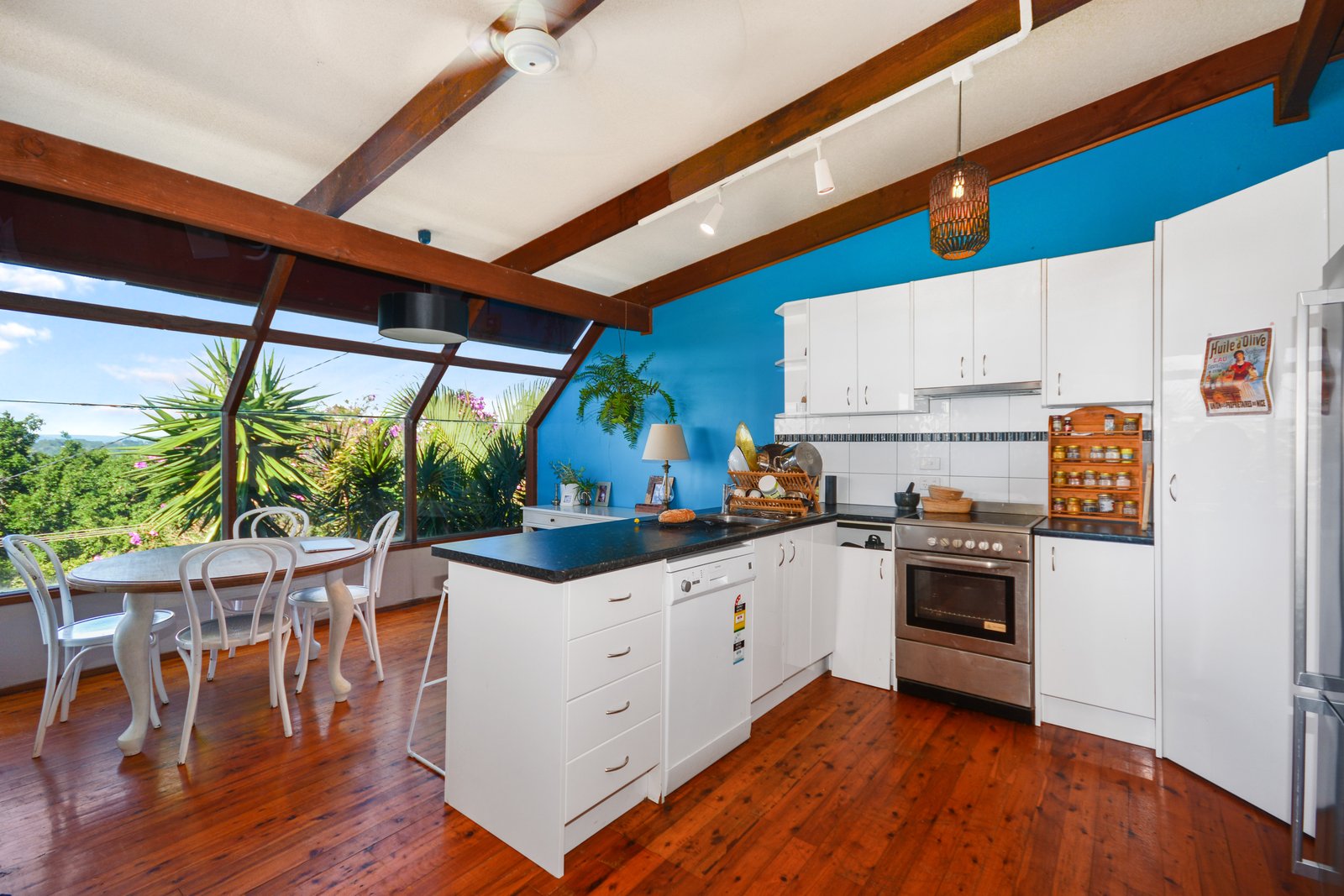 6 Broadwater Esplanade BILAMBIL HEIGHTS 3